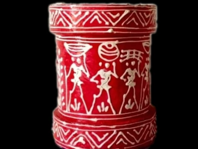 TRIBAL PEN STAND-RED