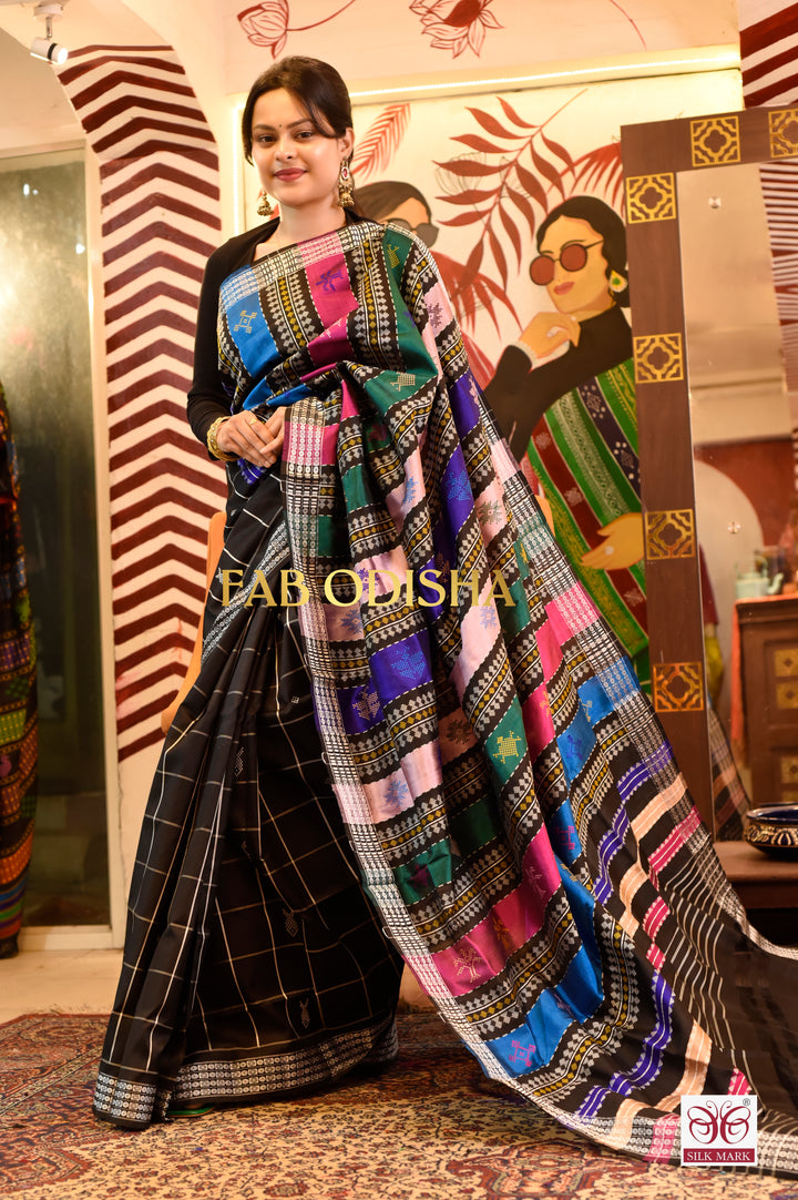 "RAAT-KALI " BLACK BUTI DOUBLE ANCHAL BERHAMPURI PATTA SAREE