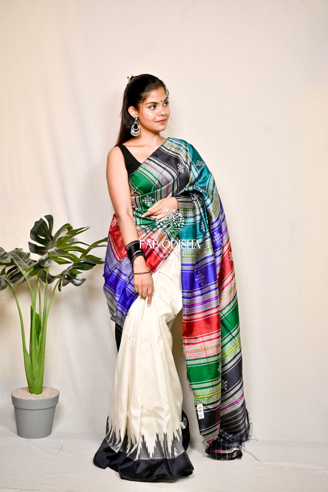 ADWITIYA DOUBLE ANCHAL BERHAMPURI PATTA SAREE
