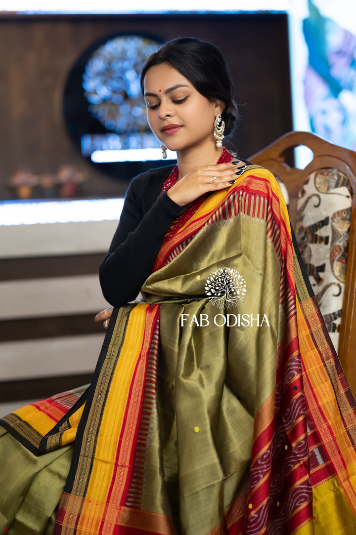 EKAMRA TRAILS" MULBERRY HANDLOOM SILK SAREE