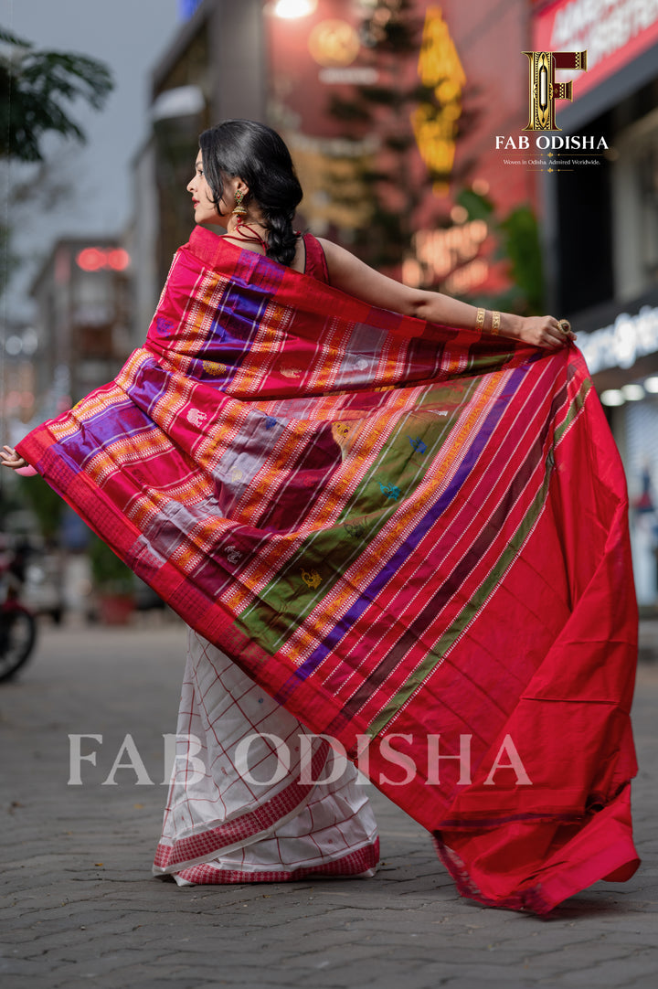 RAJNIGANDHA DEVYANI BERHAMPURI HANDLOOM DOUBLE AANCHAL PURE SILK PATTA SAREE