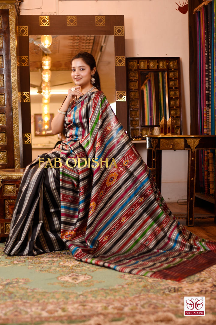VEDA VELVET EXCLUSIVE BERHAMPURI DOUBLE AANCHAL PURE SILK PATTA SAREE