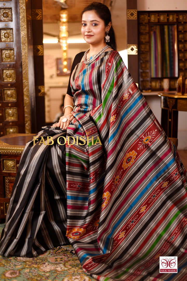 VEDA VELVET EXCLUSIVE BERHAMPURI DOUBLE AANCHAL PURE SILK PATTA SAREE