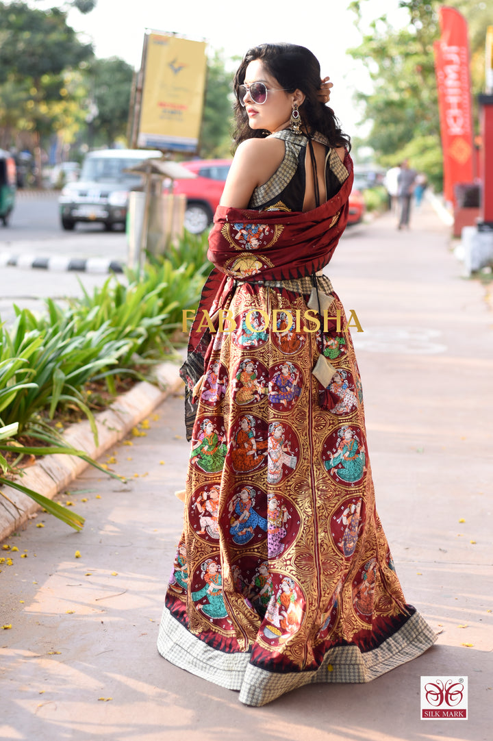 MAHARANI AURA HERITAGE EXCLUSIVE PATTACHITRA HANDLOOM LEHENGA