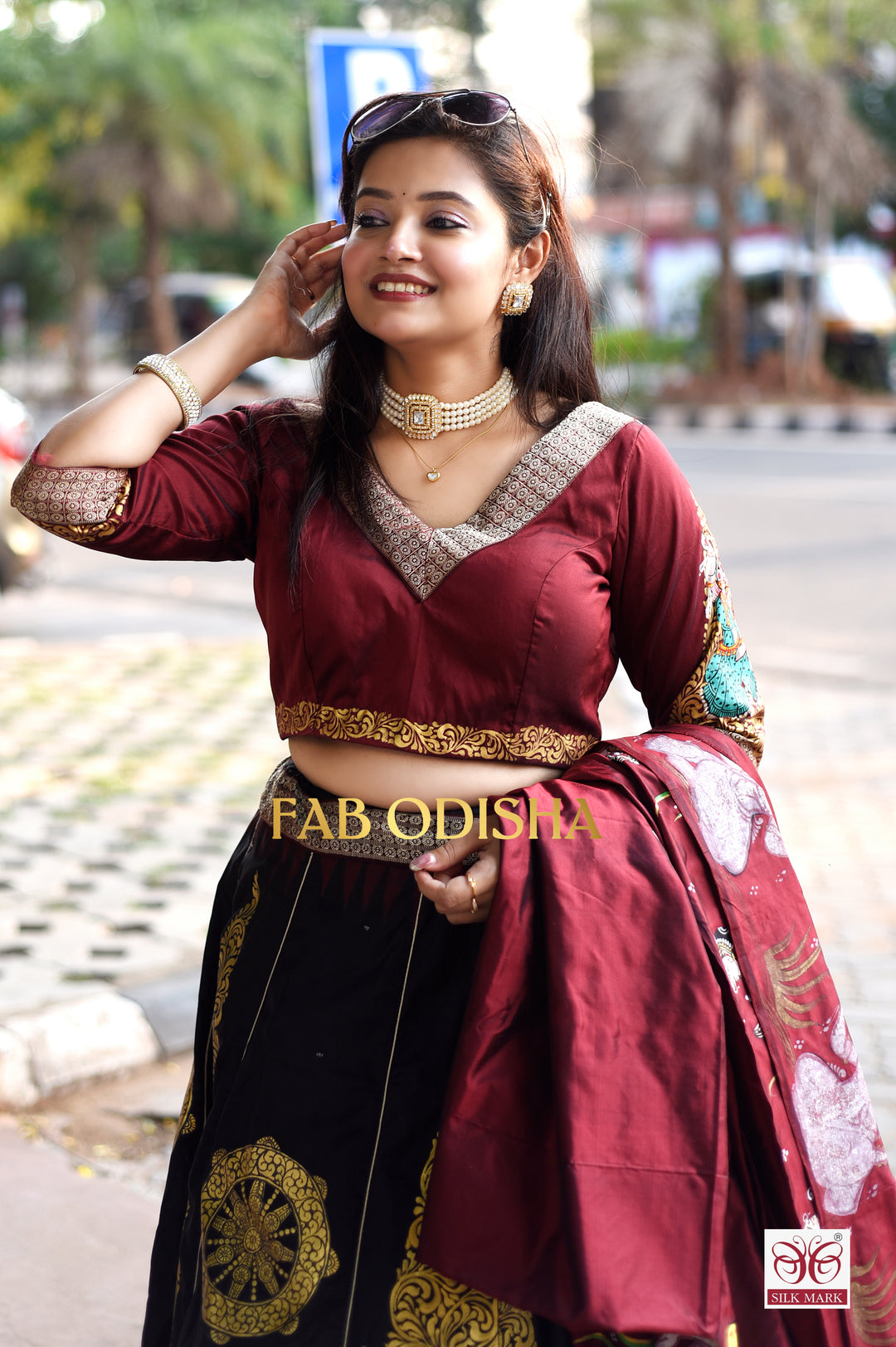 ODRA NITHYA HERITAGE EXCLUSIVE PATTACHITRA HANDLOOM LEHENGA
