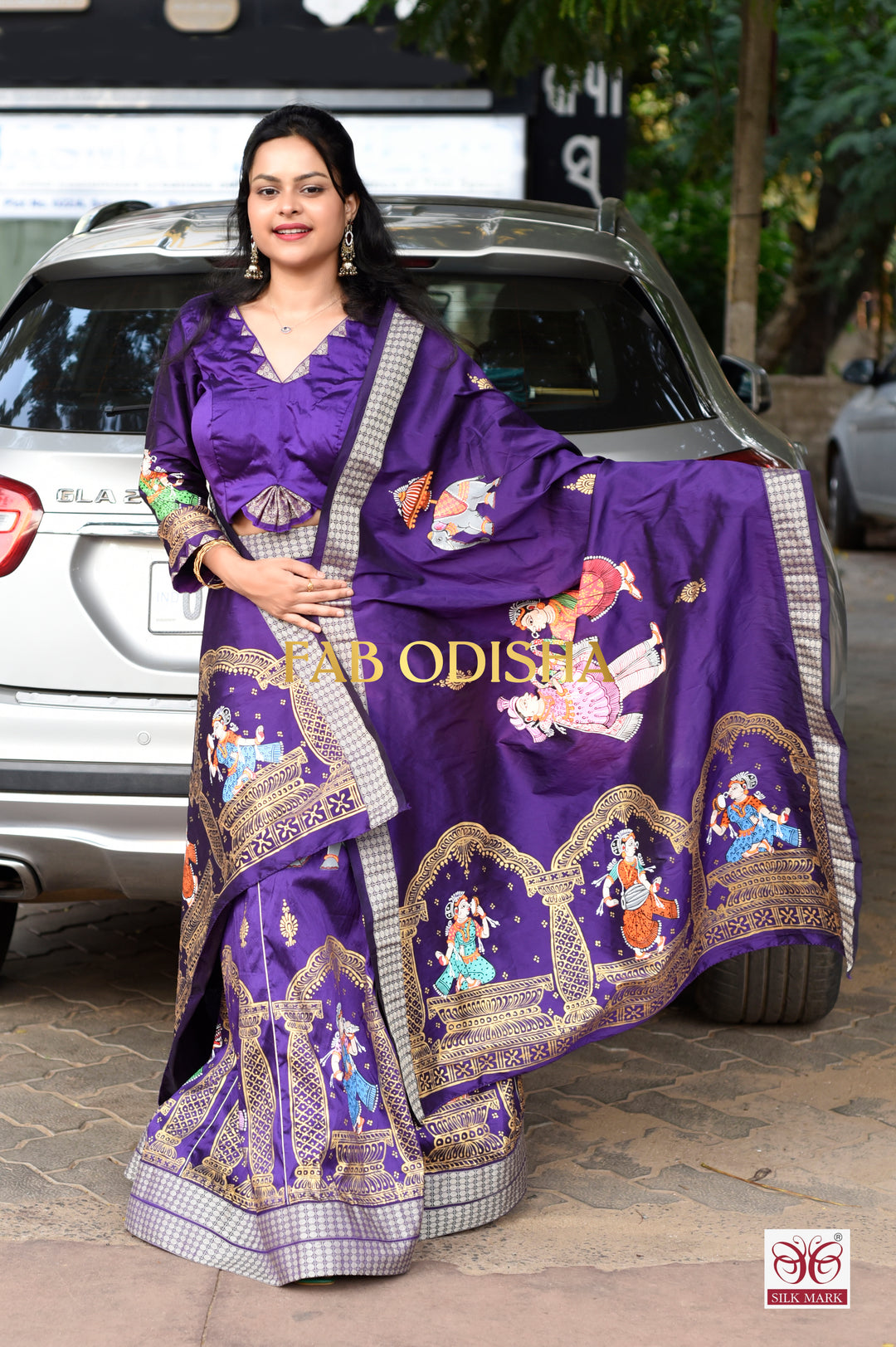 ANANTA SUTRA HERITAGE EXCLUSIVE PATTACHITRA HANDLOOM LEHENGA