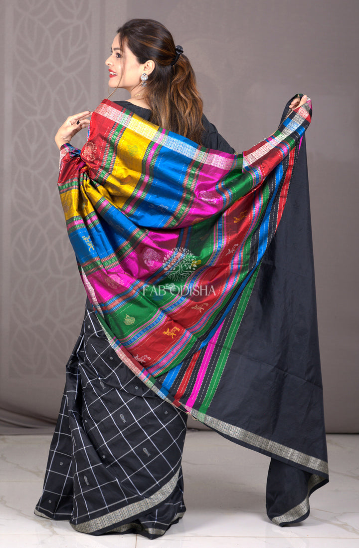"RANG MAHAL" HERITAGE BLACK CHECKERED MATSHYA BUTI DOUBLE ANCHAL BERHAMPURI PATTA SAREE