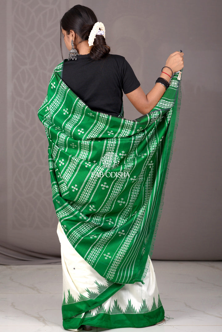 "SAADGI-E-HARA" FINE MULBERRY DOUBLE PALLU BERHAMPURI SILK PATTA