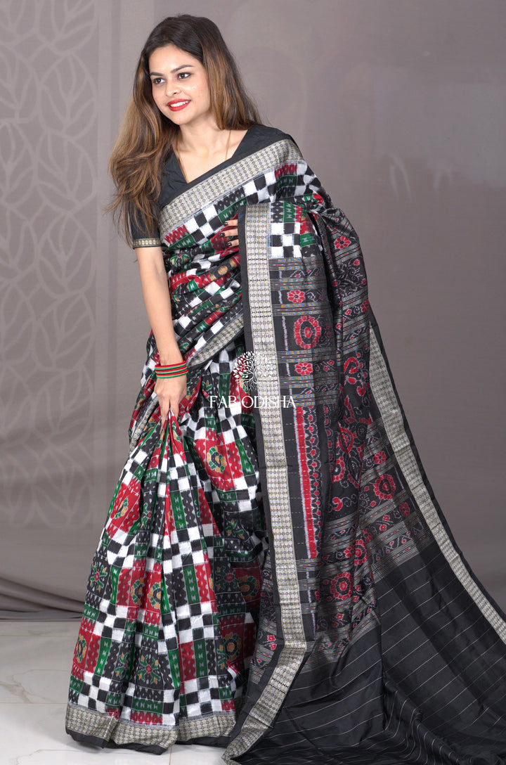 "UNMUKTA" WHITE PASAPALLI UpTKALAKSHMI HANDLOOM SAMBALPURI SILK SAREE