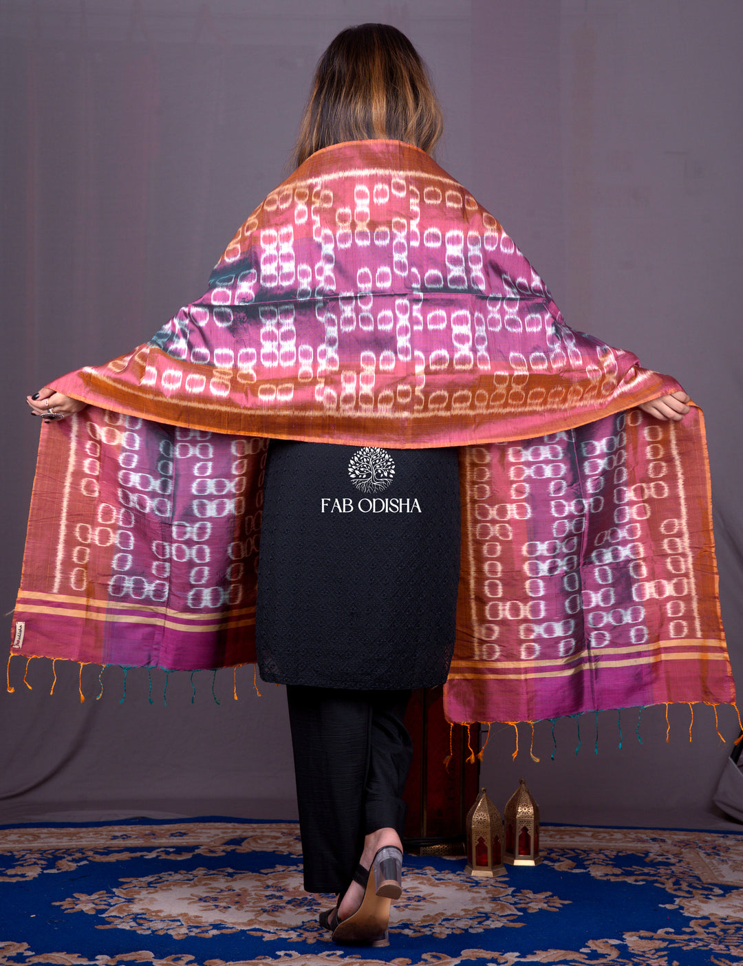 "RINGS OF HARMONY" MOTIF MULBERRY SILK IKAT DUPATTA