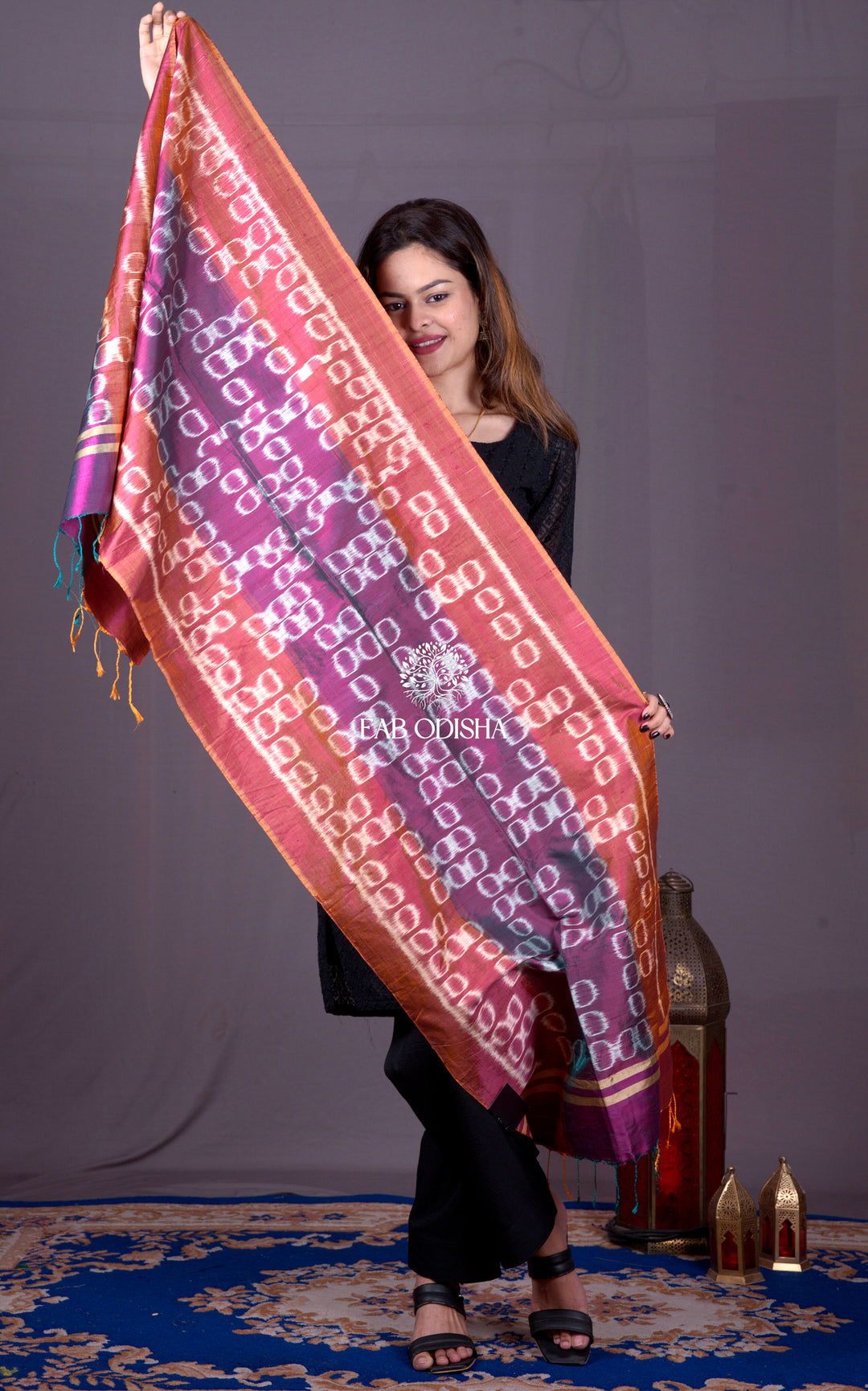 "RINGS OF HARMONY" MOTIF MULBERRY SILK IKAT DUPATTA