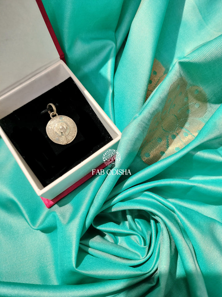"DAIVYA CHANDRA" ROUND SHAPED FILIGREE PENDENT