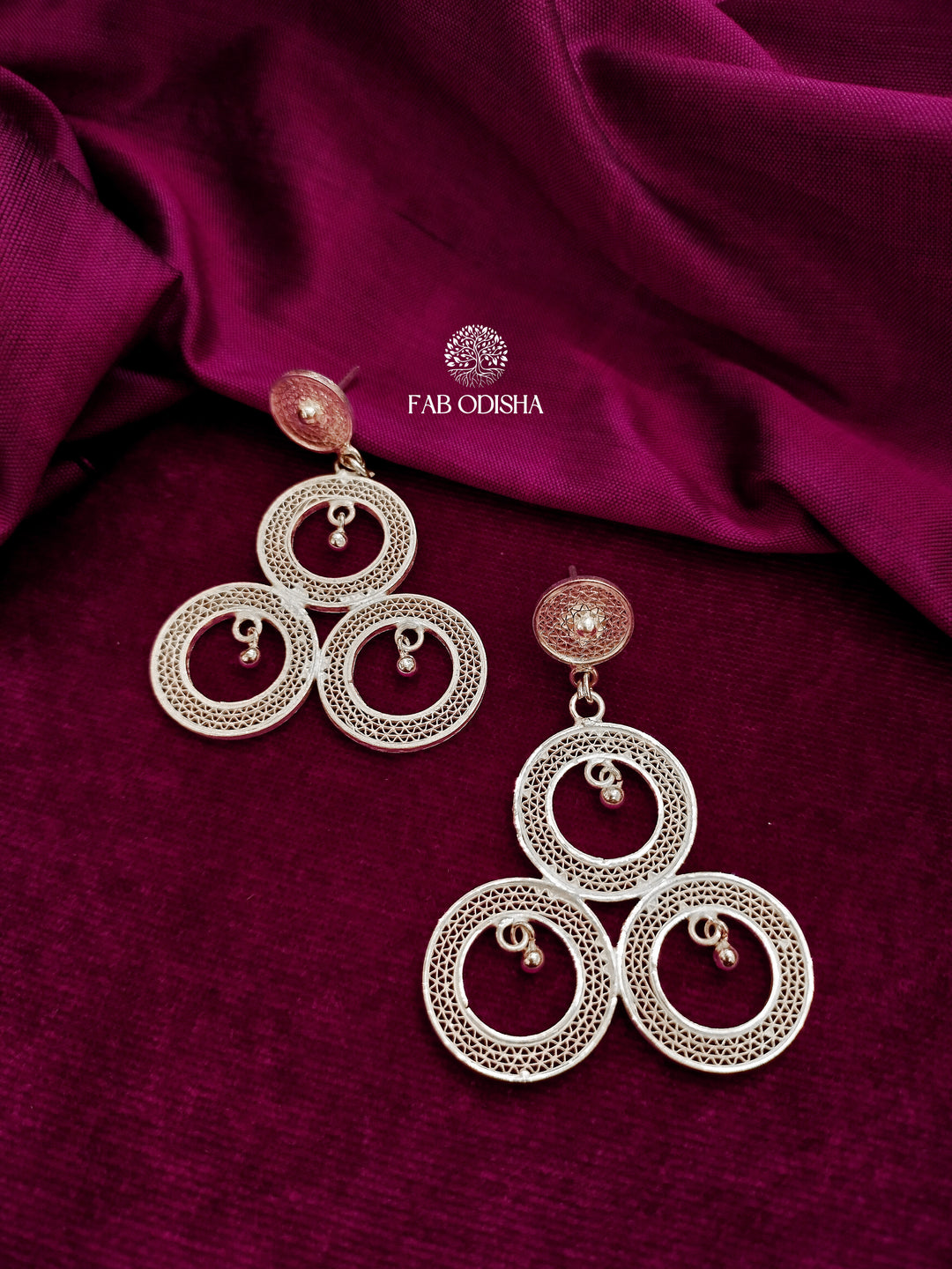 "3 RINGS DREAMS" MODERN FILIGREE DANGLERS