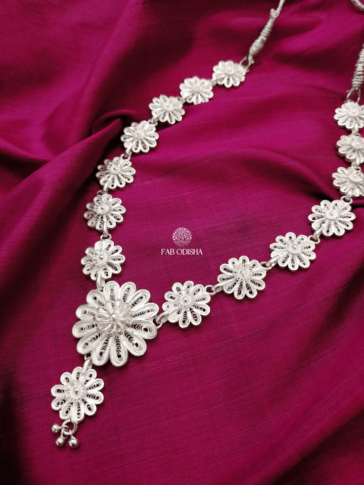 "PUSHP-UPAHAR" INTRICATE SILVER FILIGREE NECKLACE