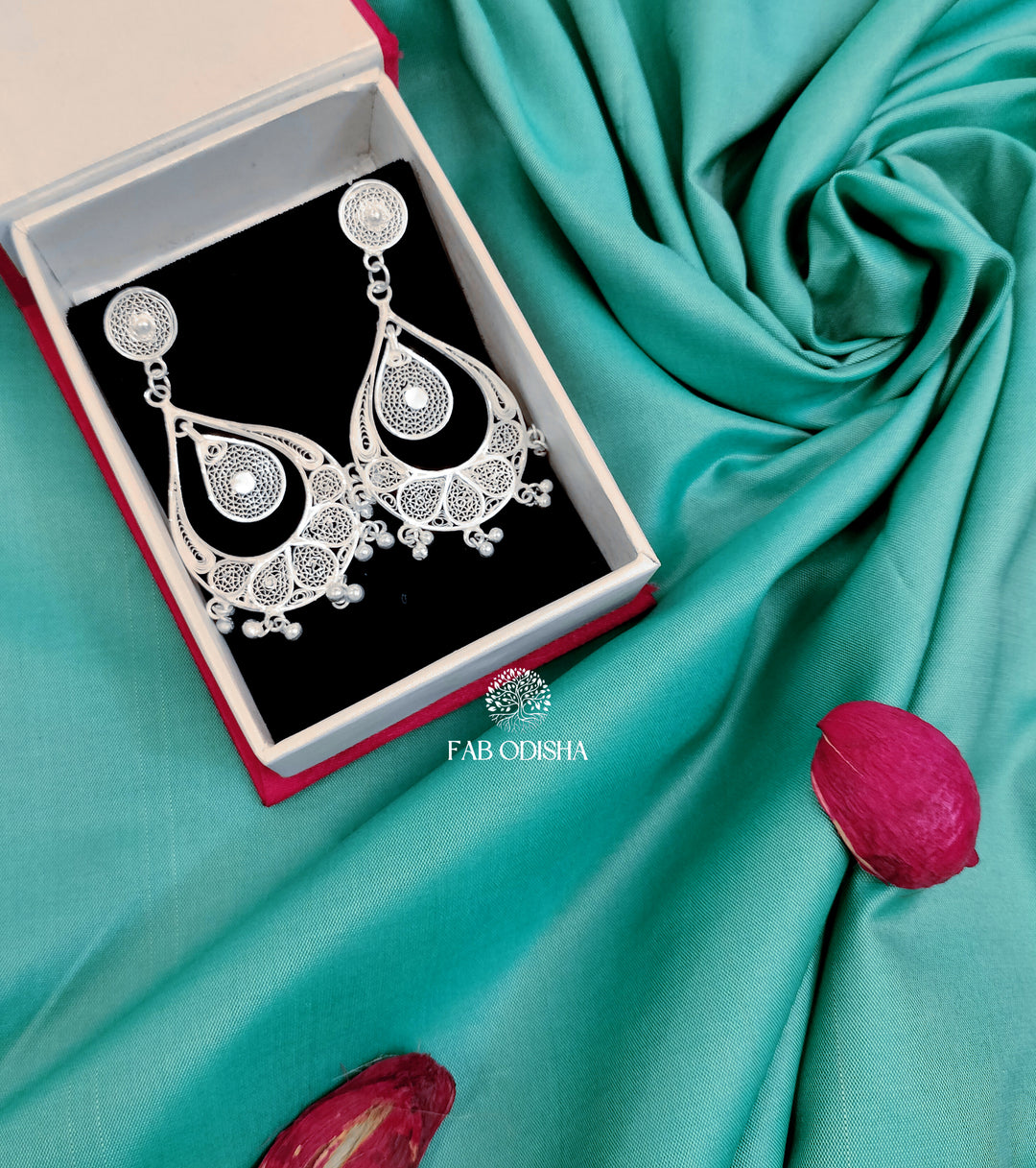 "PRIT-JHUMAR" DELICATE FILIGREE EARRINGS