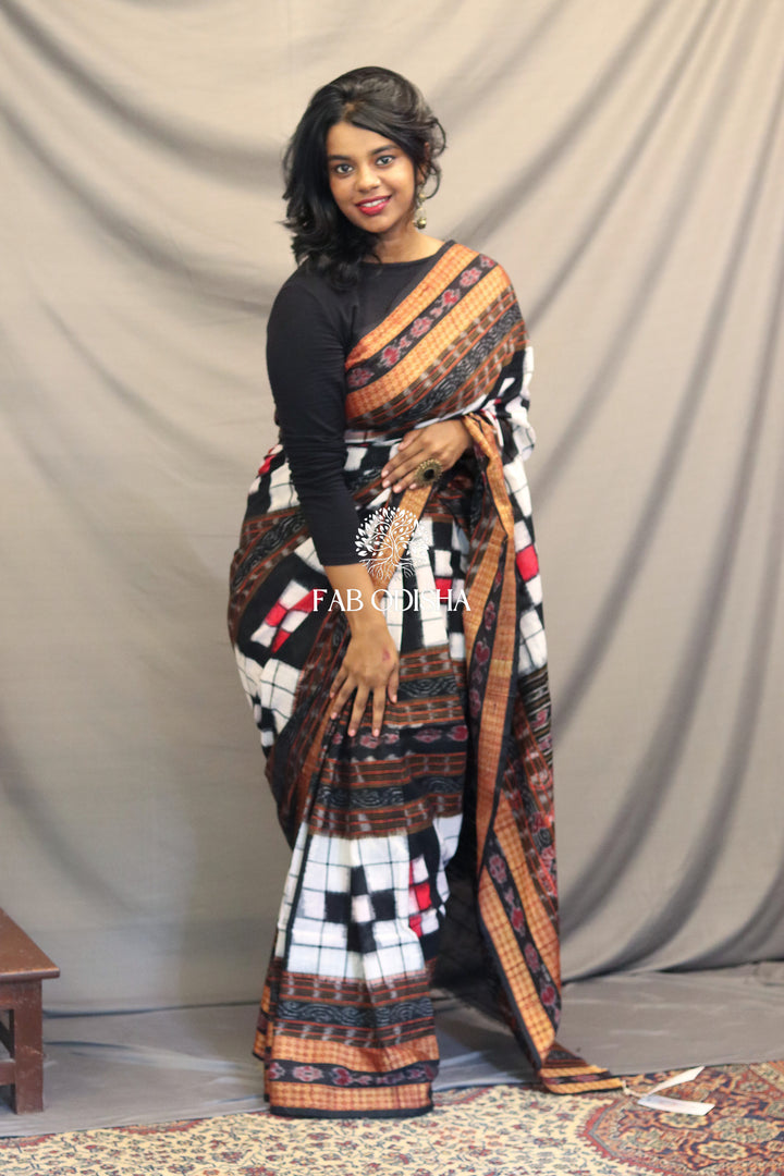 CLASSIC WHITE  AND BLACK BICHITRAPURI SAMBALPURI COTTON SAREE