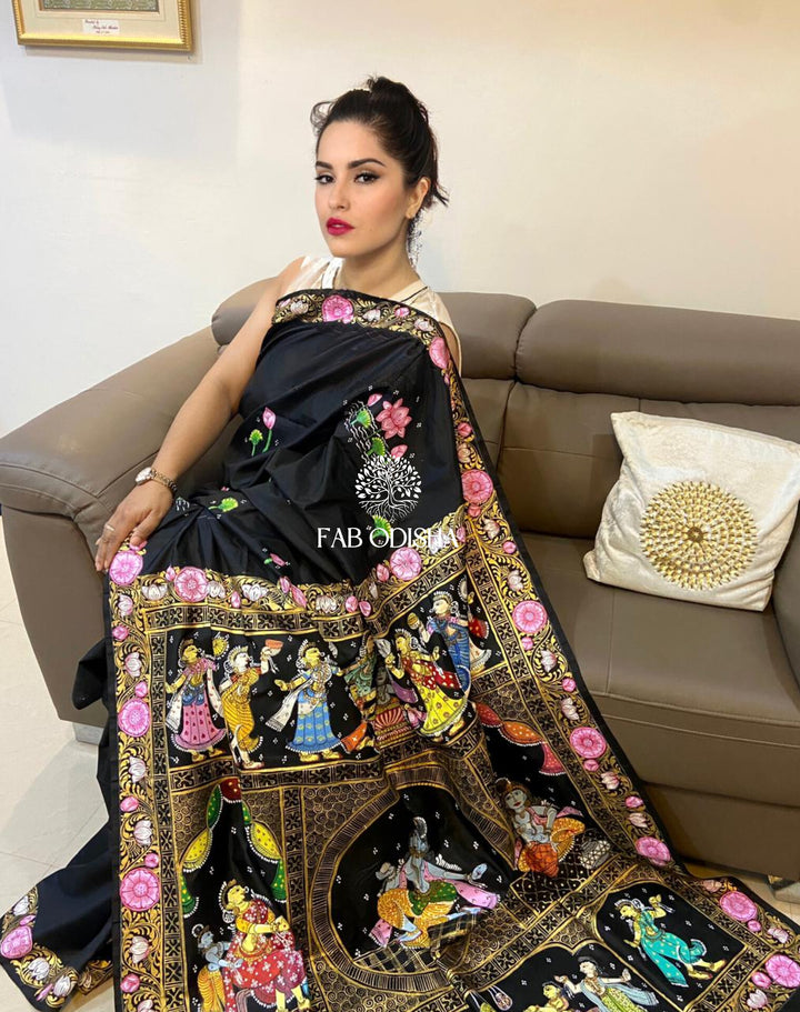 "HOLY JANMAKATHA OF SHREE KRISHNA - (PRE-ORDER) SHINING BLACK" PATTACHITRA PURE SILK SAREE