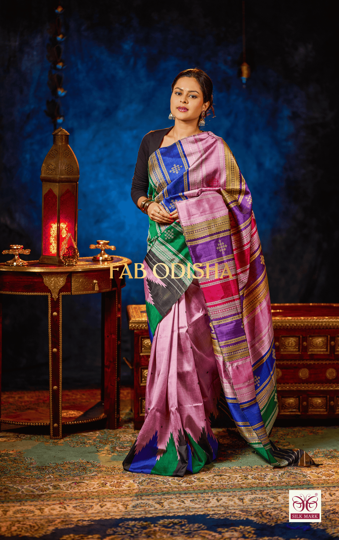 IKAYANA DOUBLE ANCHAL BERHAMPURI HANDLOOM SILK PATTA