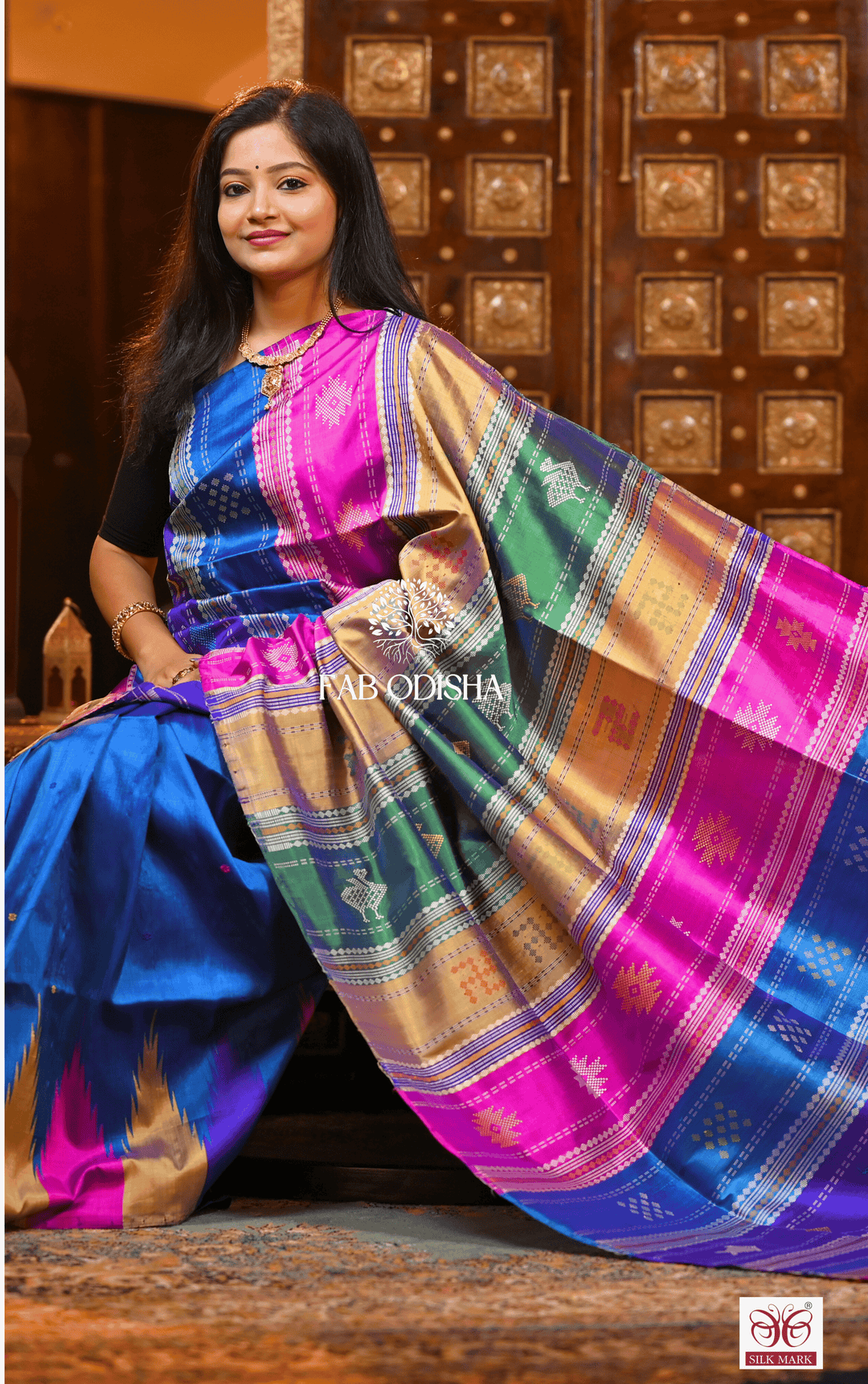 KRISHNA KANYA MULTI KUMBHA BERHAMPURI DOUBLE AANCHAL PURE SILK PATTA SAREE