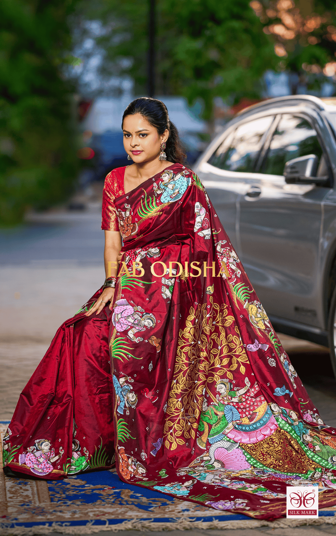AIRAVAT KING OF ELEPAHANTS THEMED PATTACHITRA PURE SILK SAREE