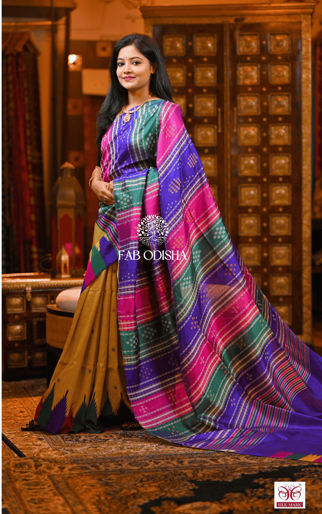 RADHA RANG BERHAMPURI DOUBLE AANCHAL PURE SILK PATTA SAREE