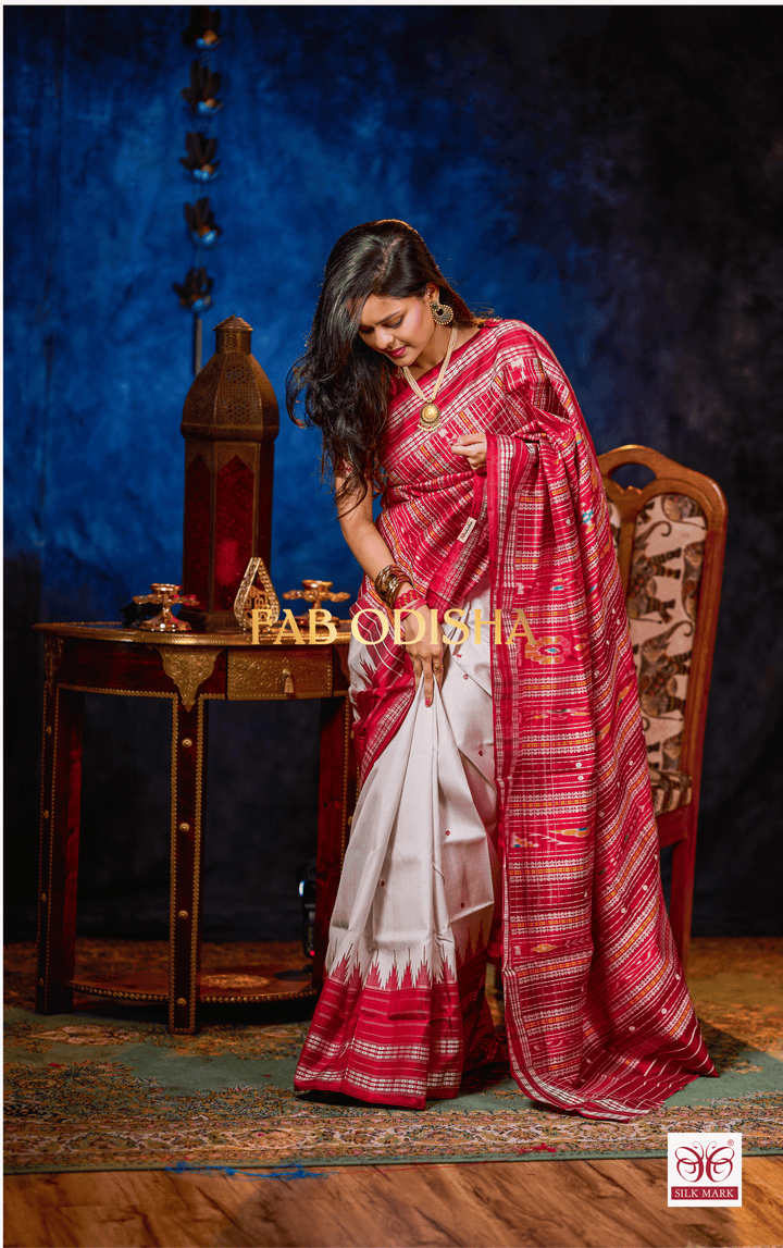 ROYAL RAJSHAHI EXCLUSIVE BERHAMPURI DOUBLE AANCHAL PURE SILK PATTA SAREE