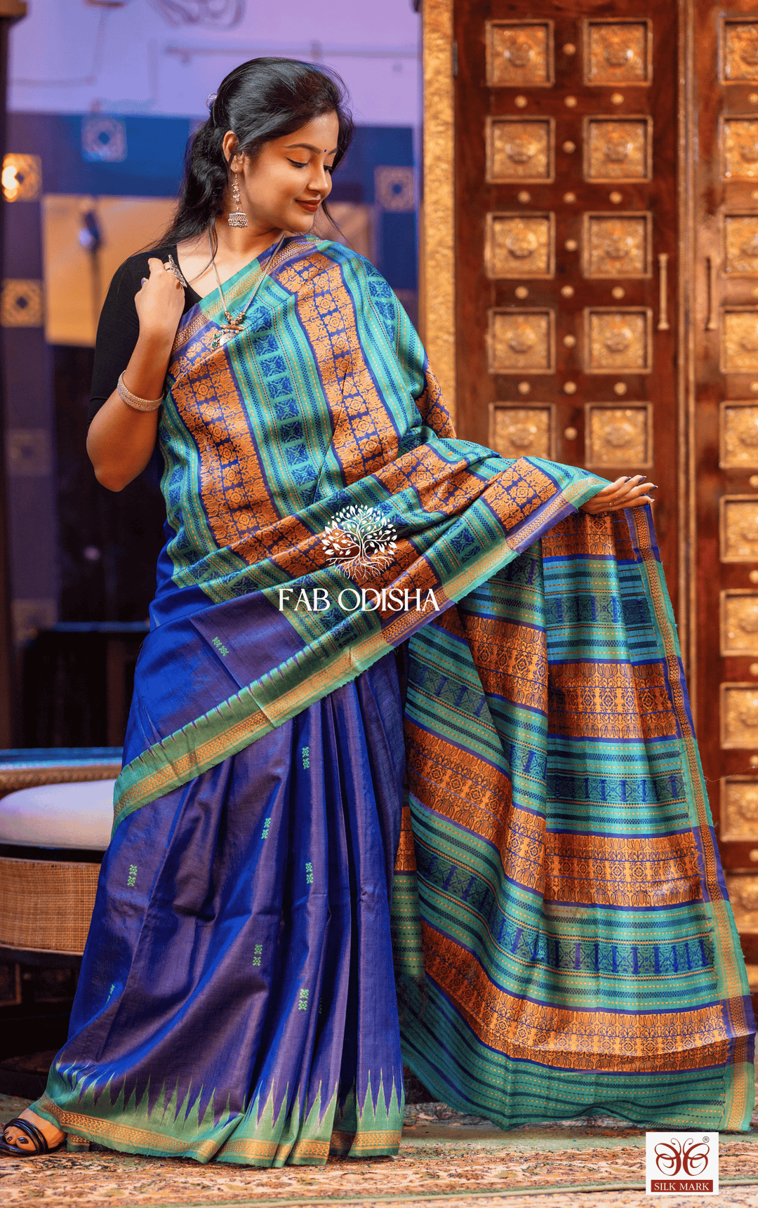 NISHPANNA AURA  LUXURIOUS HANDWOVEN DOUBLE AANCHAL PURE TUSSAR SILK SAREE