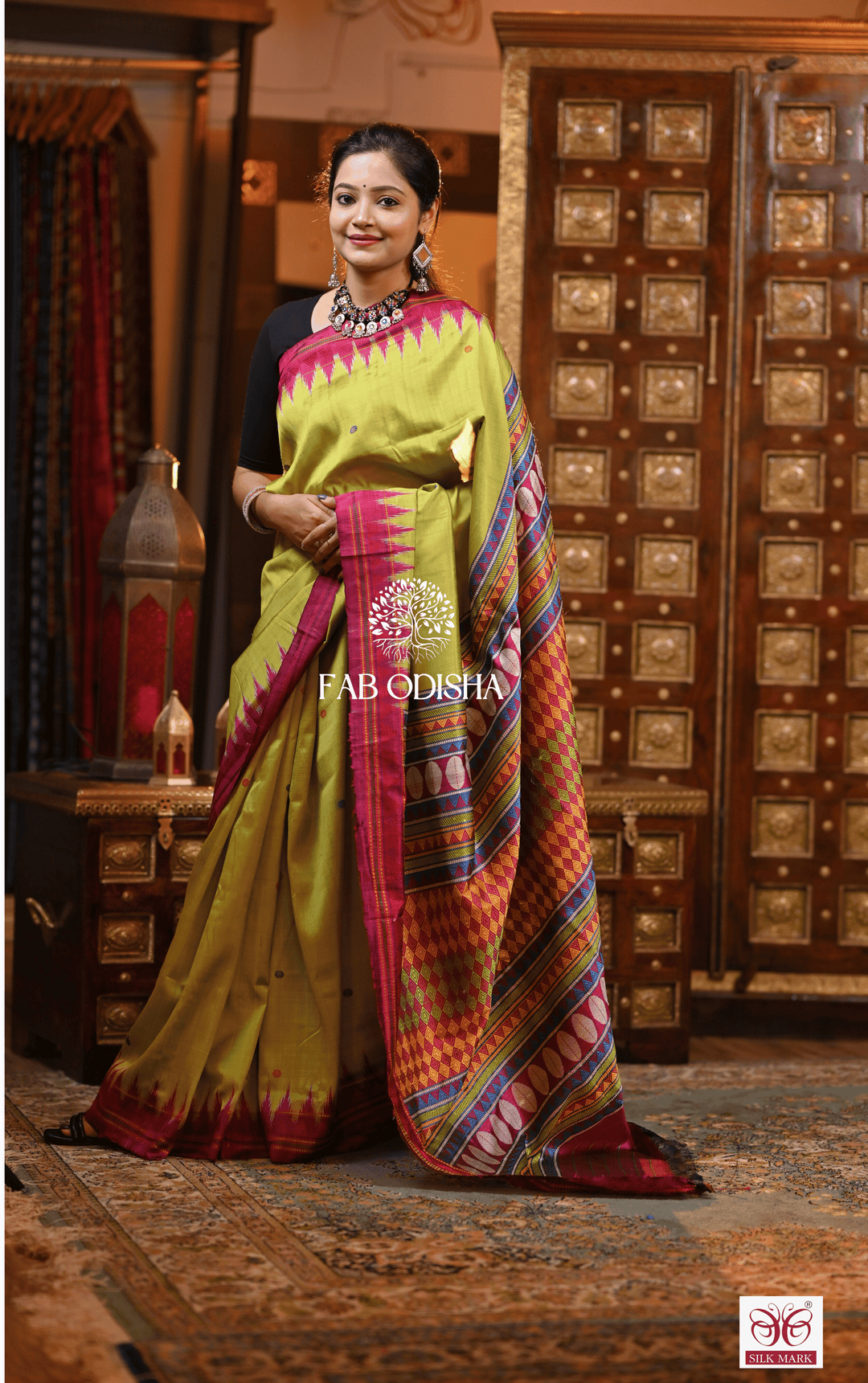 SHAKUNTALA TIMELESS DRAPE HERITAGE DONGRIA PREMIUM MULBERRY HANDLOOM SILK SAREE