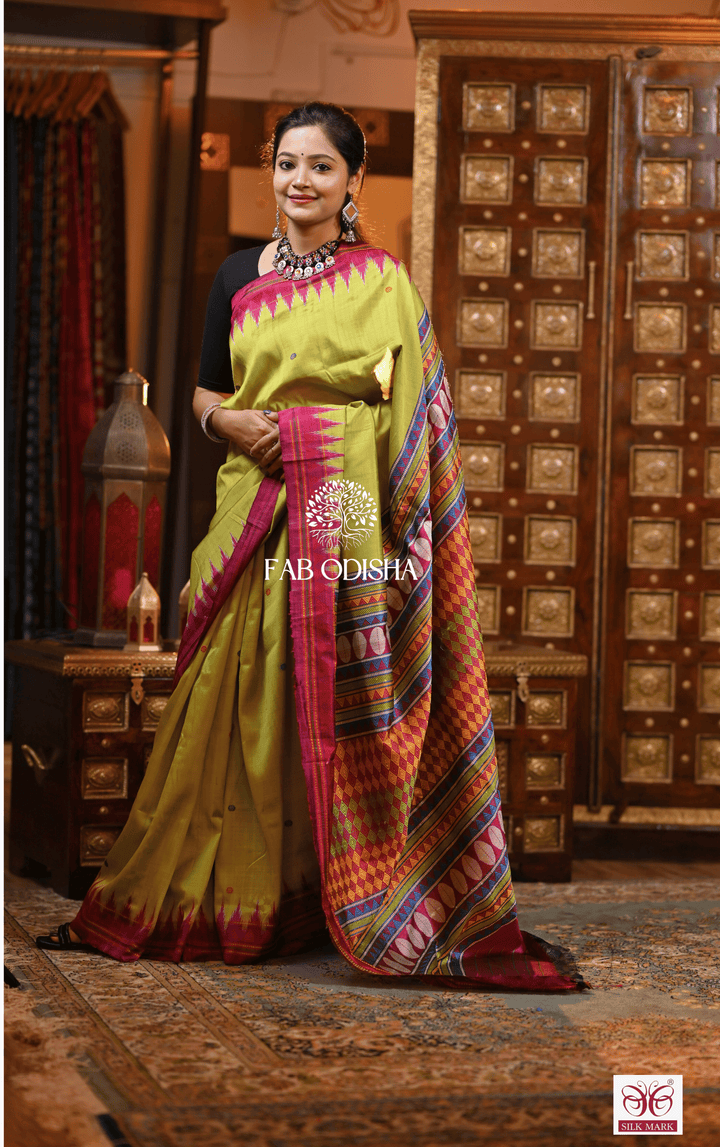 SHAKUNTALA TIMELESS DRAPE HERITAGE DONGRIA PREMIUM MULBERRY HANDLOOM SILK SAREE