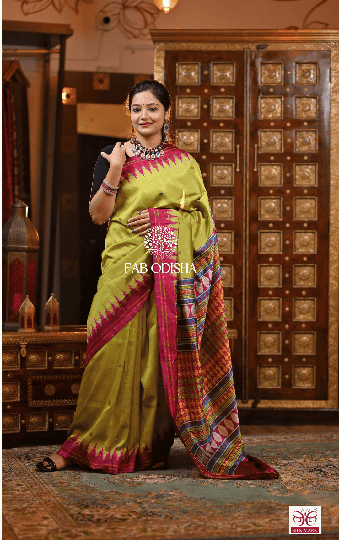 SHAKUNTALA TIMELESS DRAPE HERITAGE DONGRIA PREMIUM MULBERRY HANDLOOM SILK SAREE