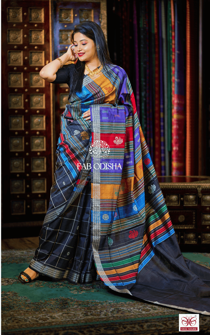 GARIMAA VINTAGE VASTRAM BERHAMPURI DOUBLE AANCHAL PURE SILK PATTA SAREE