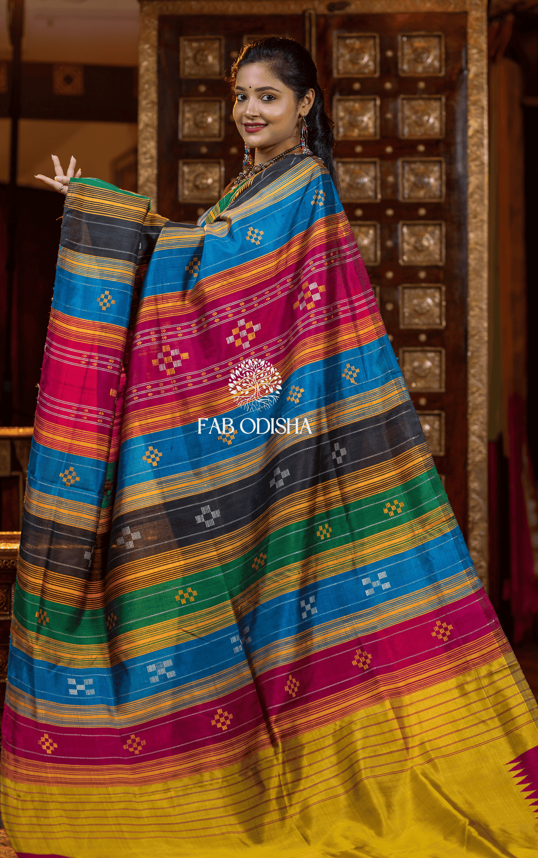 APARNA MULTI KUMBHA COSMIC WEAVES BERHAMPURI DOUBLE AANCHAL PURE SILK PATTA SAREE