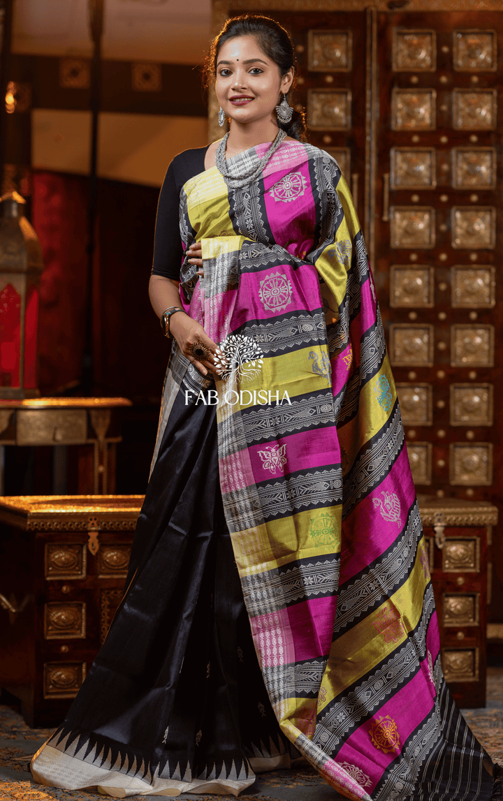 RAAT KALI THE WEAVE OF TIME BERHAMPURI DOUBLE AANCHAL PURE SILK PATTA SAREE