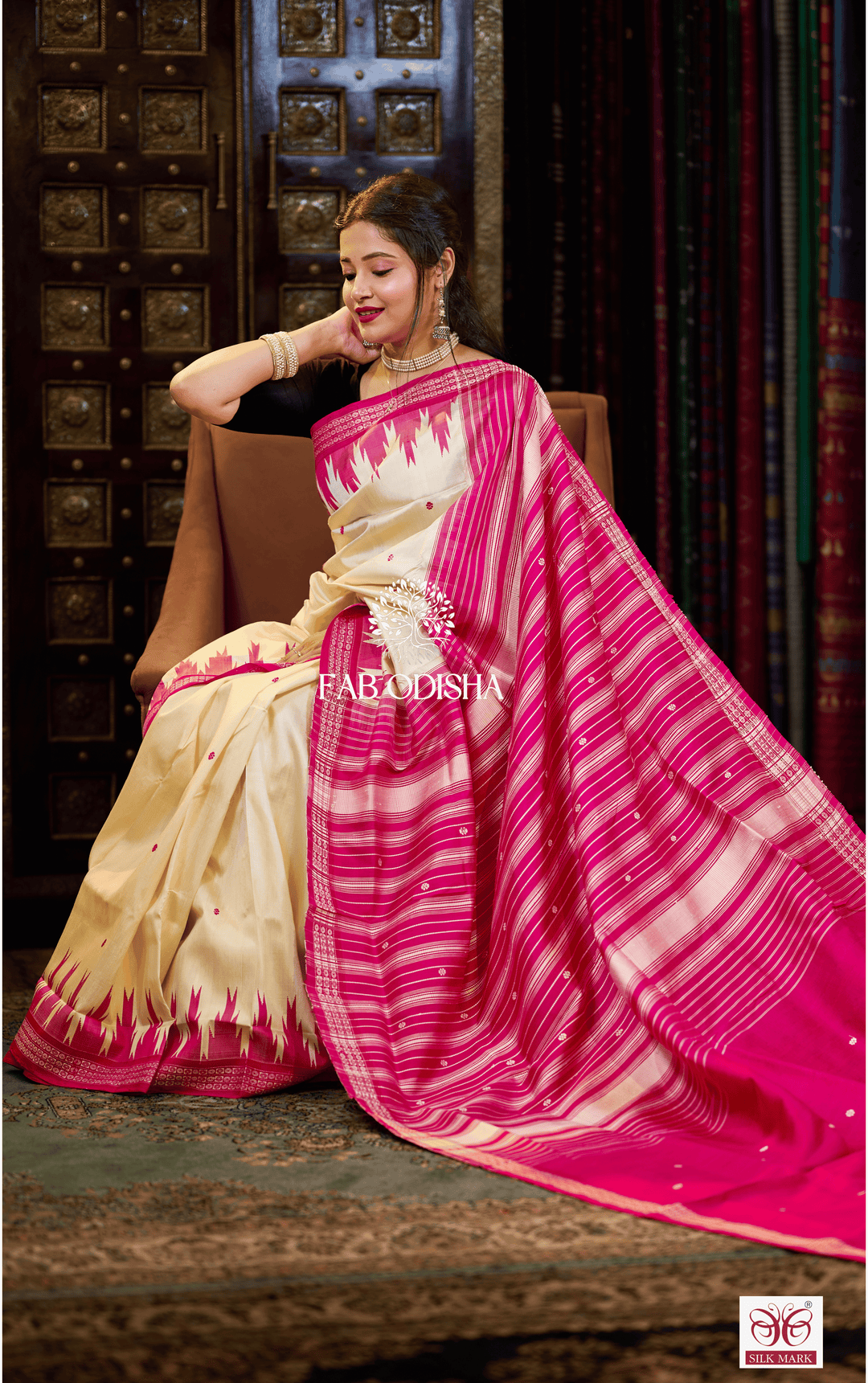 MAYADEVI AURA BERHAMPURI DOUBLE AANCHAL PURE SILK PATTA SAREE