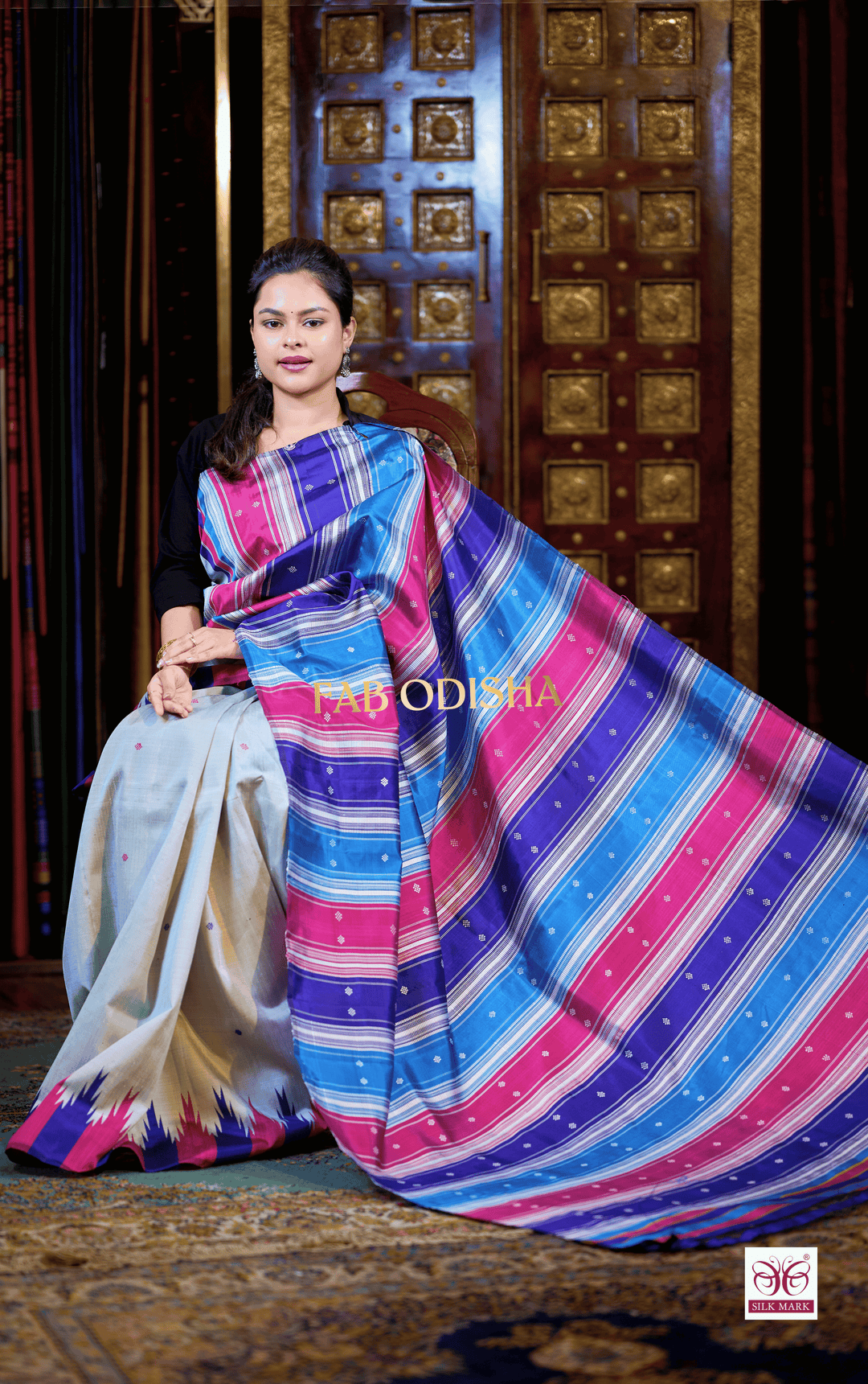 VASTRAMAYA BERHAMPURI DOUBLE AANCHAL PURE SILK PATTA SAREE