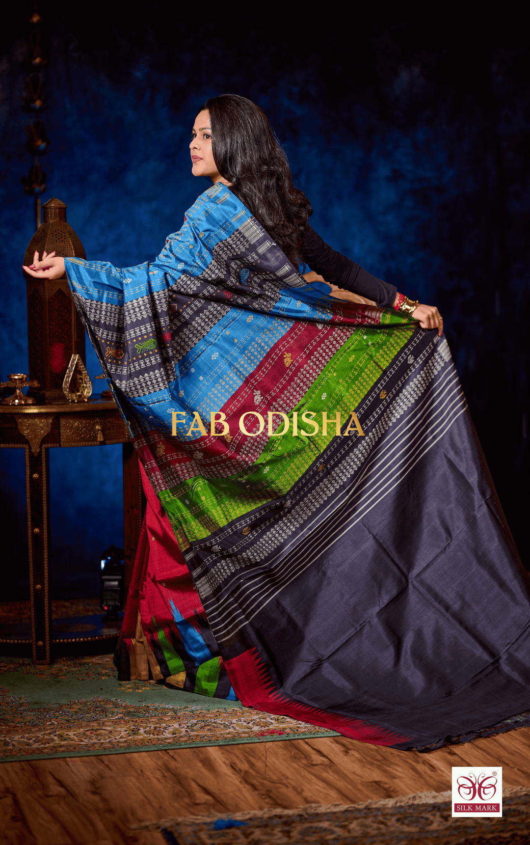SUTRANGI ROYALE-DOUBLE AANCHAL MULTI KUMBHA PURE BERHAMPURI SILK PATTA SAREE