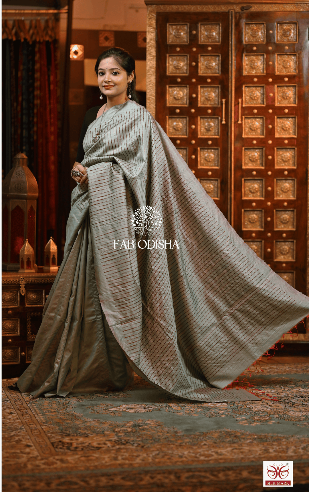 DIVASTREE DRAPE DELIGHT DESIGNER FINE TUSSAR SILK SAREE