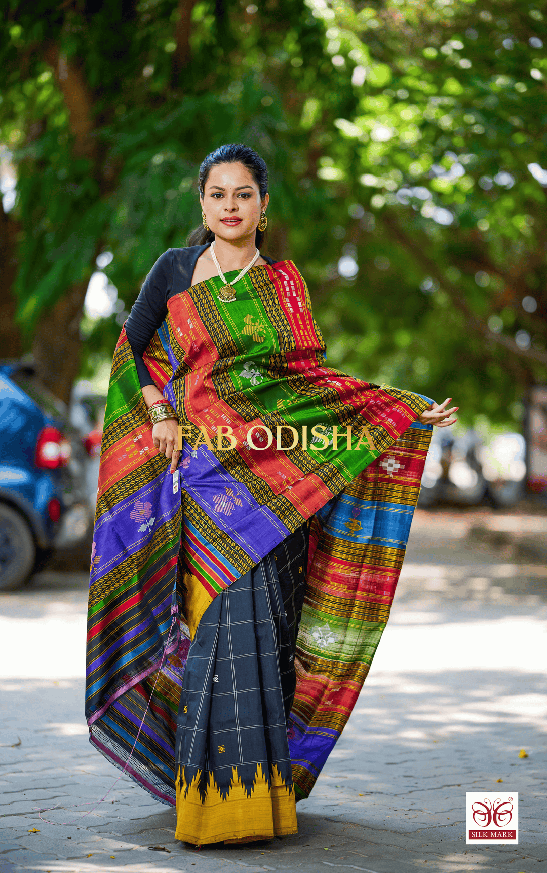 MRINMAYI EXCLUSIVE BERHAMPURI DOUBLE AANCHAL PURE SILK PATTA SAREE