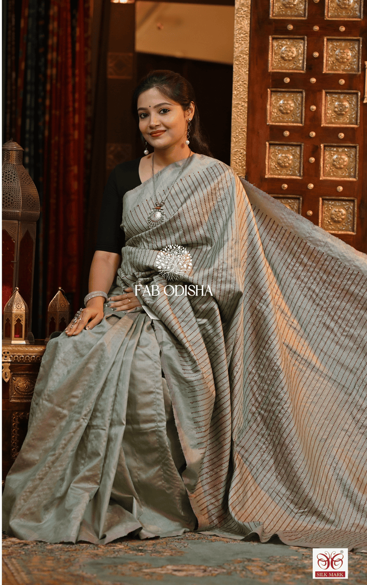 DIVASTREE DRAPE DELIGHT DESIGNER FINE TUSSAR SILK SAREE