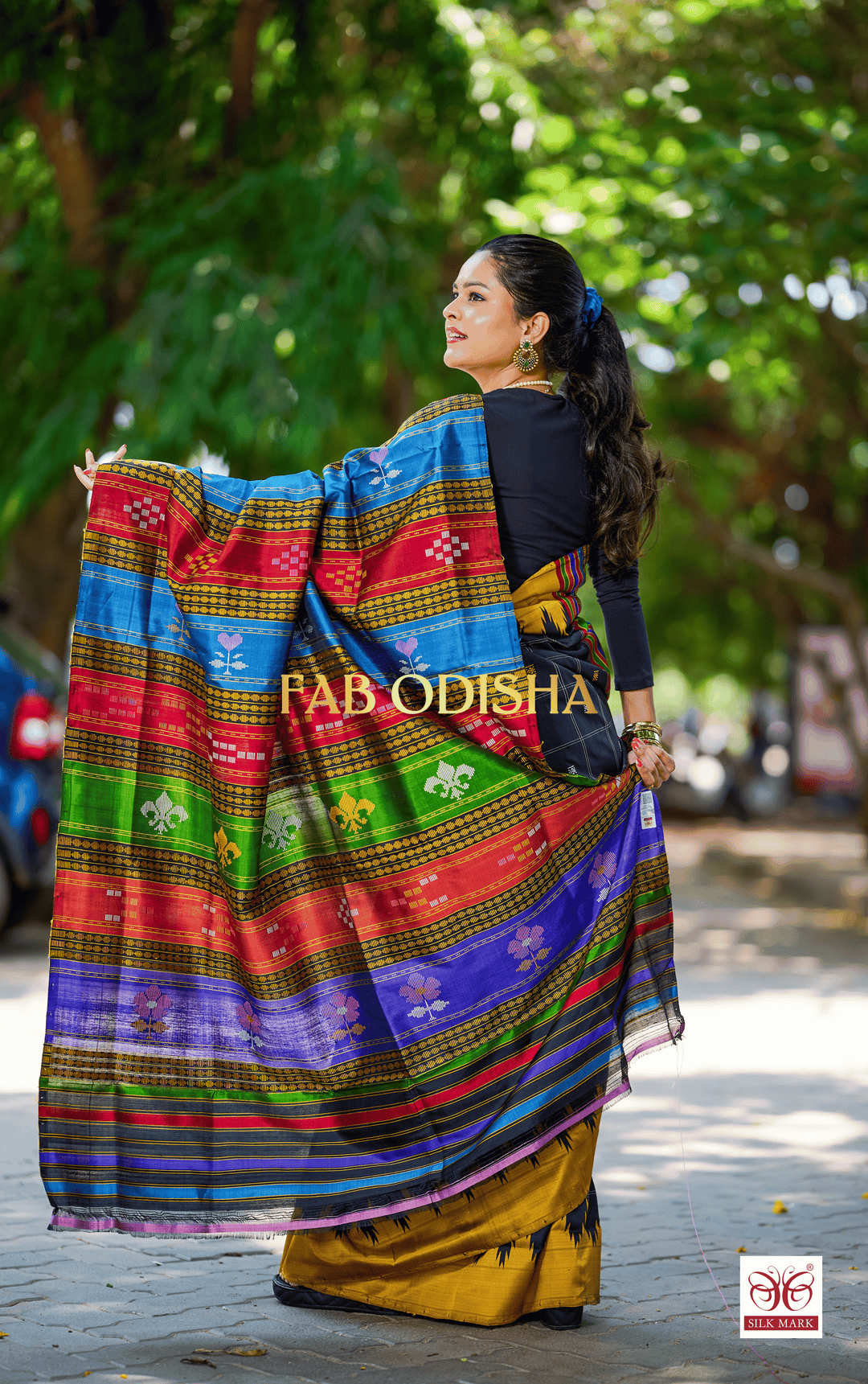 MRINMAYI EXCLUSIVE BERHAMPURI DOUBLE AANCHAL PURE SILK PATTA SAREE