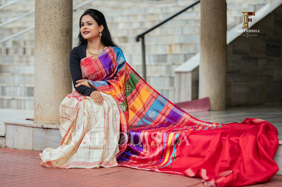 PADMAVATI VASTRA BERHAMPURI HANDLOOM DOUBLE AANCHAL PURE SILK PATTA SAREE