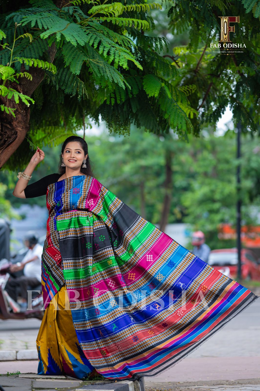 SWARNA ARCHANA BERHAMPURI DOUBLE AANCHAL PURE SILK PATTA SAREE