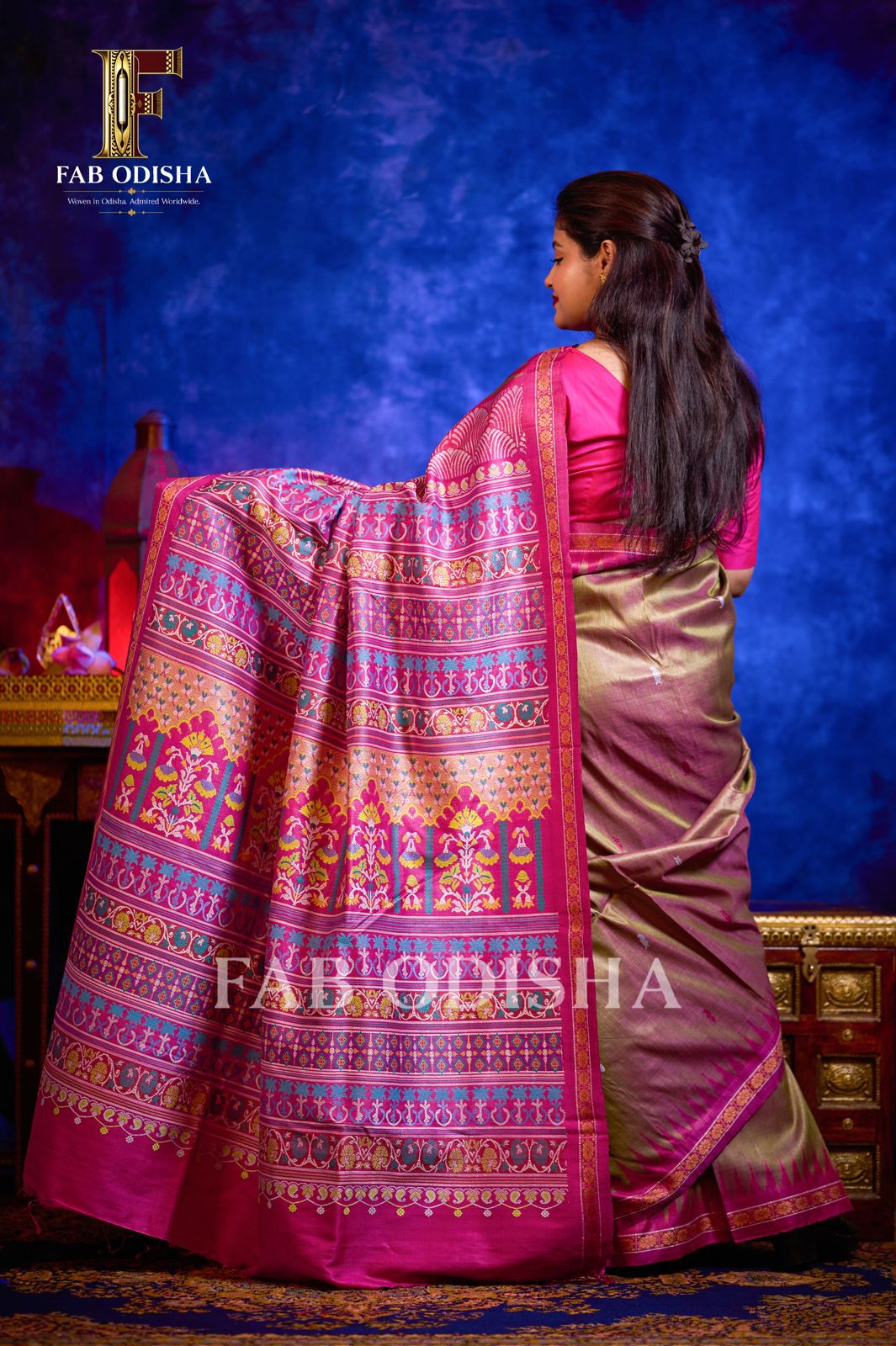 RAJANYA VAIBHAV RARE AND PREMIUM JACQUARD HAND-WOVEN FINE TUSSAR SILK SAREE