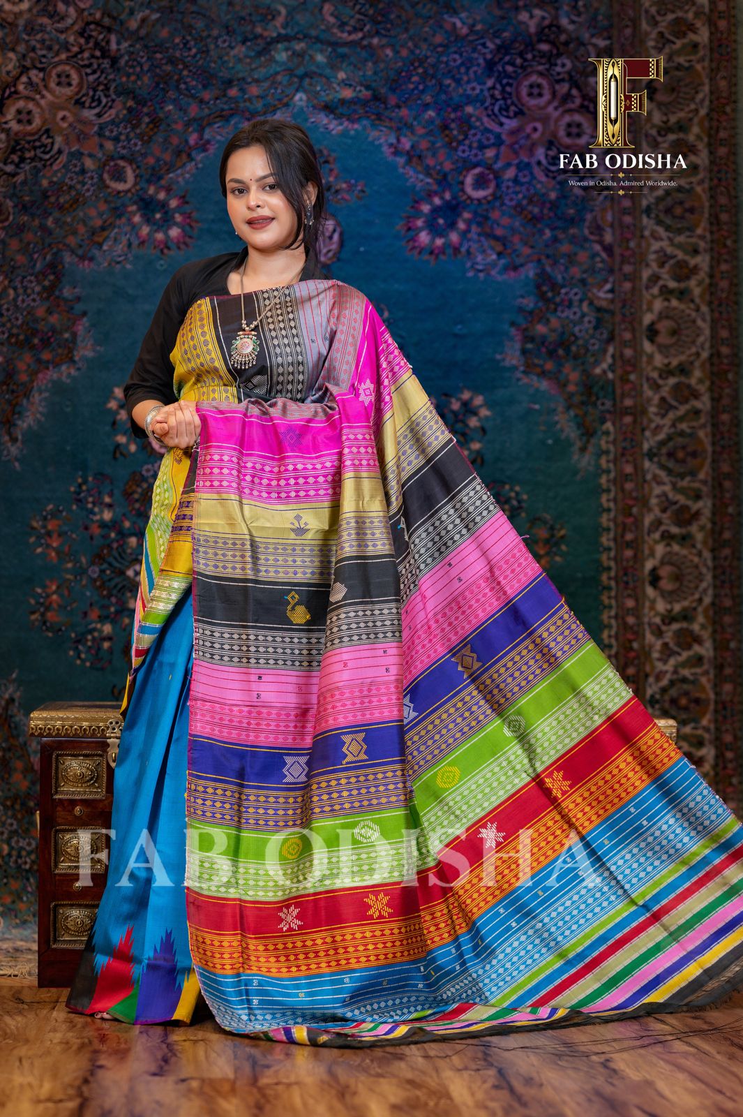 URBI MAYURA BERHAMPURI HANDLOOM DOUBLE AANCHAL PURE SILK PATTA SAREE
