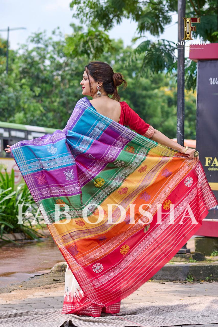 THE AISHWARYA MADHURJYA BERHAMPURI HANDLOOM DOUBLE AANCHAL PURE SILK PATTA SAREE