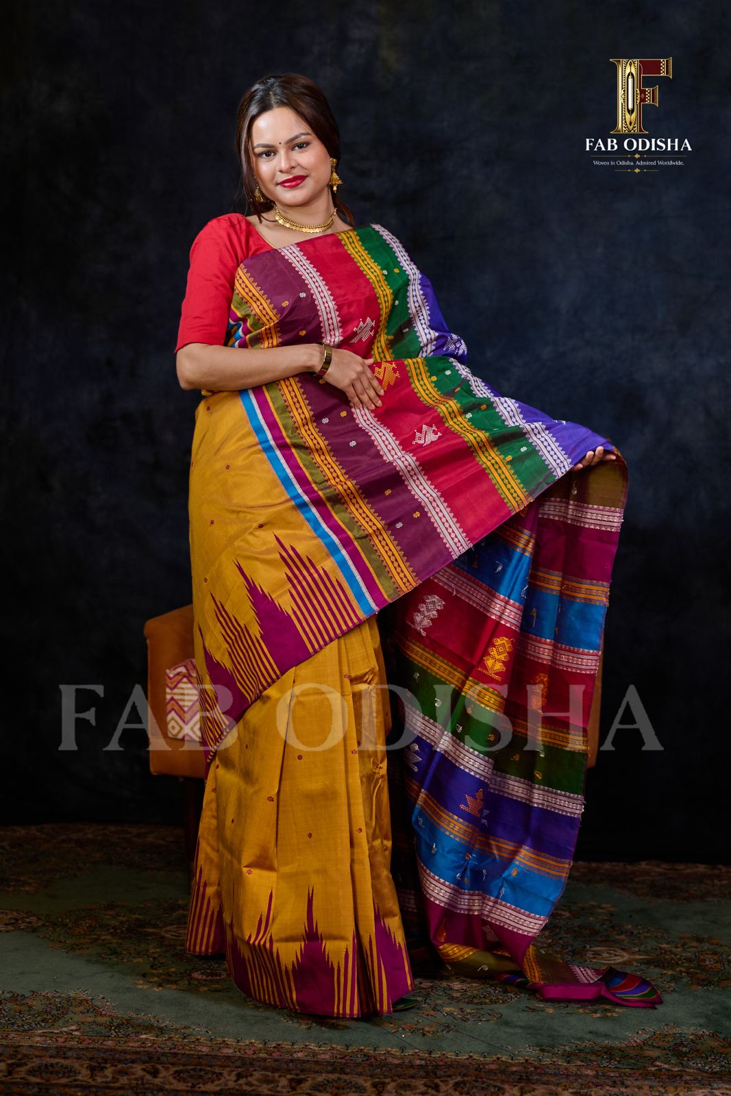 HIRANMAYI DIVYA VASTRA BERHAMPURI HANDLOOM DOUBLE AANCHAL PURE SILK PATTA SAREE