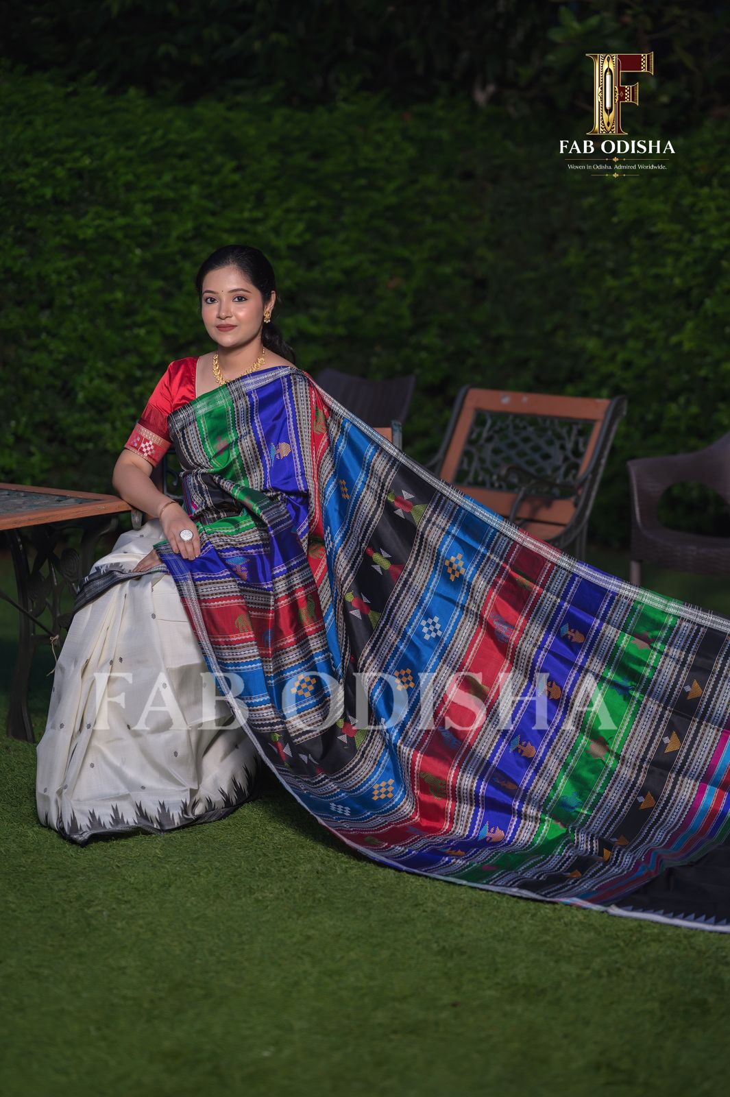 ISHANI VASTRA BERHAMPURI DOUBLE AANCHAL PURE SILK PATTA SAREE
