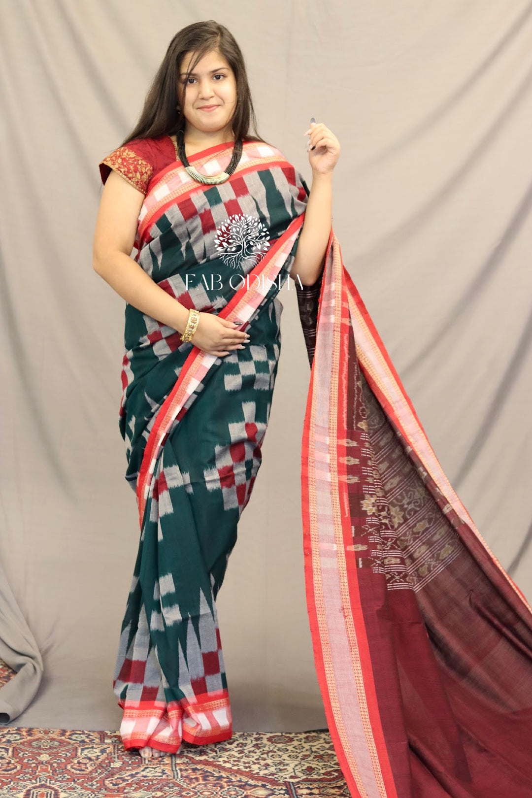 BOTTLE GREEN SAMBALPURI PASSAPALI