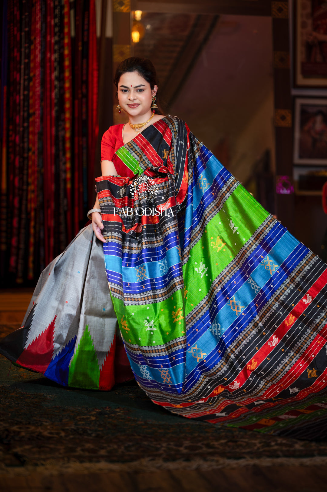 ENCHANTING SILVER STREAKED PRECIOUS MOTIF DOUBLE ANCHAL , RUDRAKH BORDER BERHAMPURI PATTA SAREE