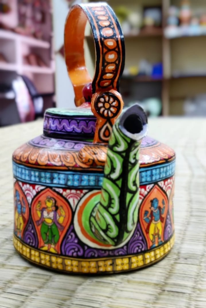 Paththara Pot Pattachitra Kettle 5 – Fabodisha